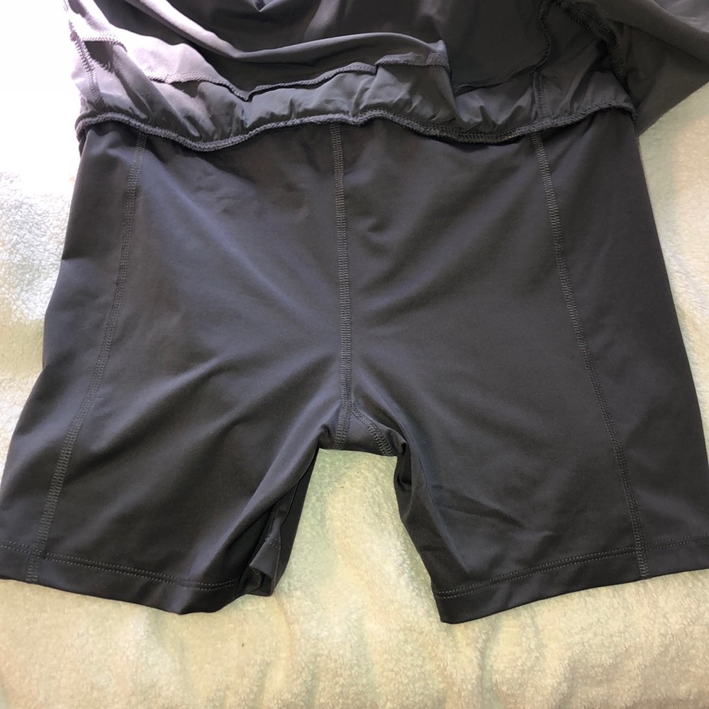 Gray skort - Picture 2 of 2